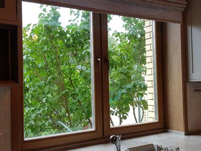 деревянные окна столешницей